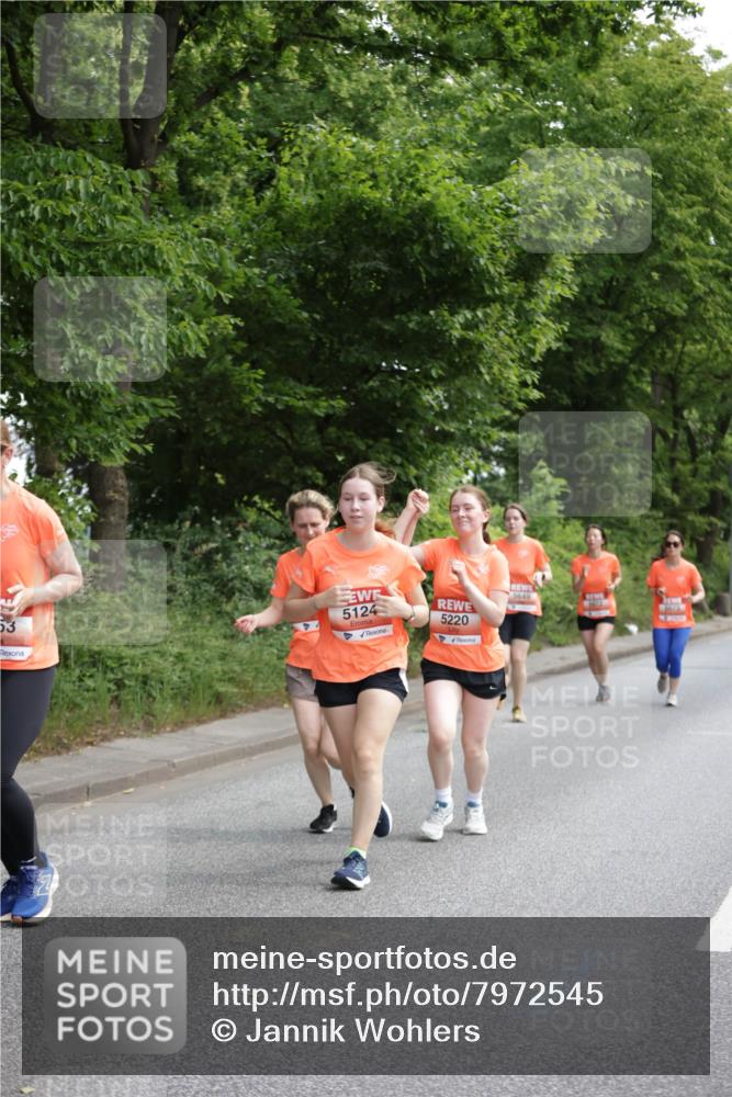 15.06.2025 - REWE Women's Run Jannik Wohlers http://msf.ph/oto/7972545 15.06.2025 10:07:13 Laufen 5124, 5220 meine-sportfotos.de