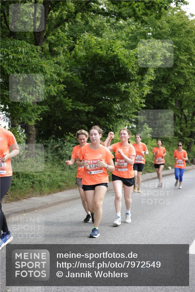 15.06.2025 - REWE Women's Run Jannik Wohlers http://msf.ph/oto/7972549 15.06.2025 10:07:13 Laufen 3, 5124, 5649, 5220 meine-sportfotos.de