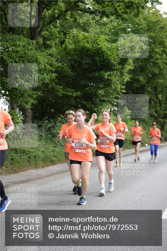 15.06.2025 - REWE Women's Run Jannik Wohlers http://msf.ph/oto/7972553 15.06.2025 10:07:13 Laufen 5124, 5220 meine-sportfotos.de