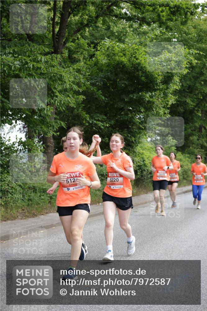 15.06.2025 - REWE Women's Run Jannik Wohlers http://msf.ph/oto/7972587 15.06.2025 10:07:13 Laufen 512, 5220 meine-sportfotos.de