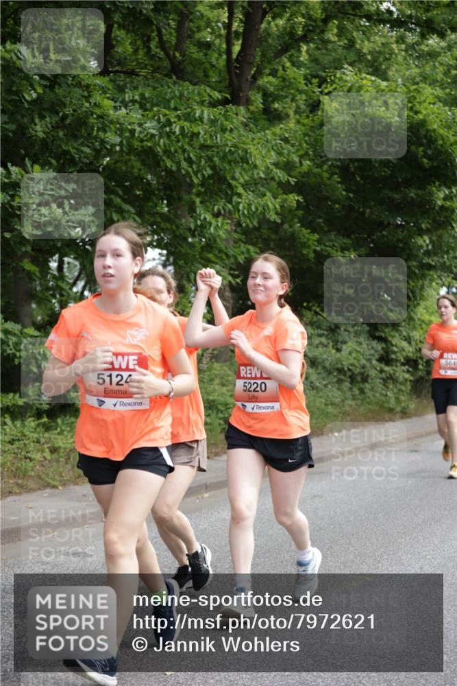 15.06.2025 - REWE Women's Run Jannik Wohlers http://msf.ph/oto/7972621 15.06.2025 10:07:14 Laufen 5124, 5220, 564 meine-sportfotos.de