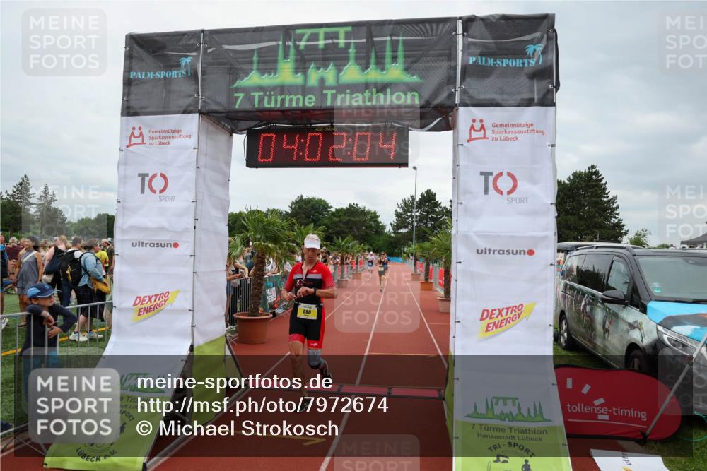15.06.2025 - 7 Türme Triathlon Michael Strokosch http://msf.ph/oto/7972674 15.06.2025 14:02:03 Ziel 880, 1123, 1149 meine-sportfotos.de
