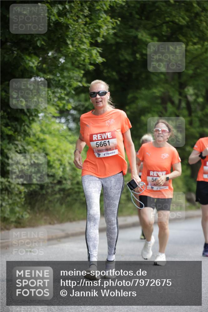 15.06.2025 - REWE Women's Run Jannik Wohlers http://msf.ph/oto/7972675 15.06.2025 10:07:21 Laufen 5661, 56 meine-sportfotos.de