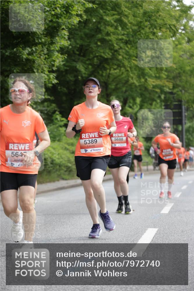 15.06.2025 - REWE Women's Run Jannik Wohlers http://msf.ph/oto/7972740 15.06.2025 10:07:24 Laufen 5647, 5688, 5389, 5638 meine-sportfotos.de