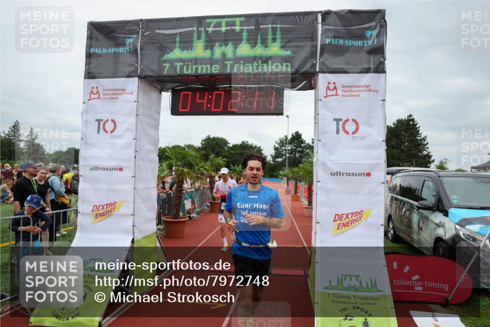 15.06.2025 - 7 Türme Triathlon Michael Strokosch http://msf.ph/oto/7972748 15.06.2025 14:02:11 Ziel 629, 880, 963, 1123, 1142 meine-sportfotos.de