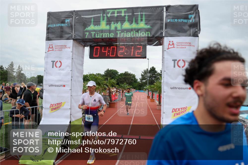 15.06.2025 - 7 Türme Triathlon Michael Strokosch http://msf.ph/oto/7972760 15.06.2025 14:02:12 Ziel 629, 963, 1123, 1142 meine-sportfotos.de