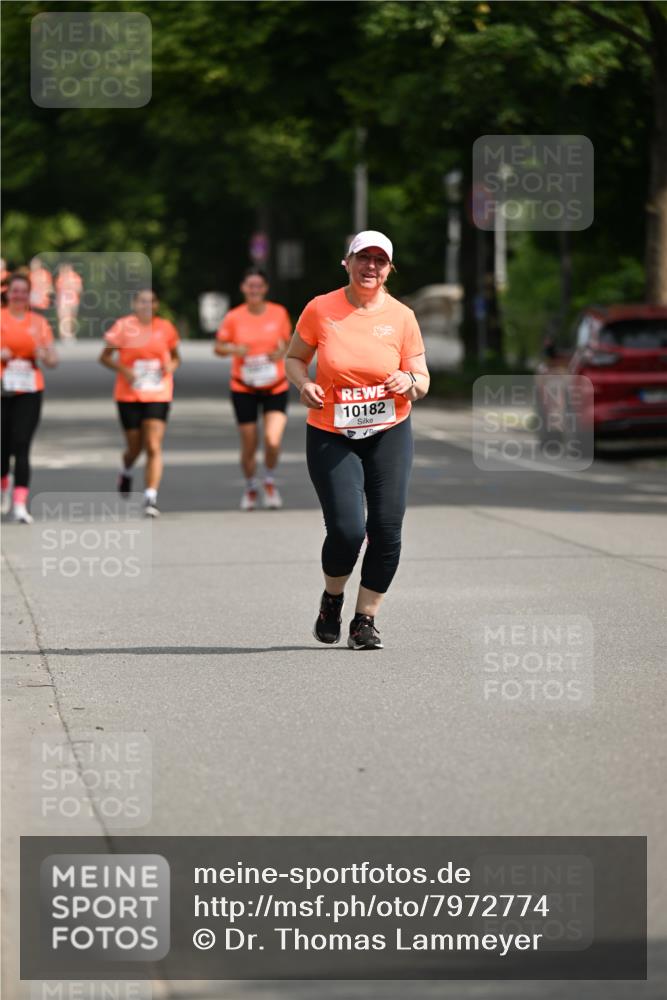 15.06.2025 - REWE Women's Run Dr. Thomas Lammeyer http://msf.ph/oto/7972774 15.06.2025 10:02:41 Laufen 10182 meine-sportfotos.de