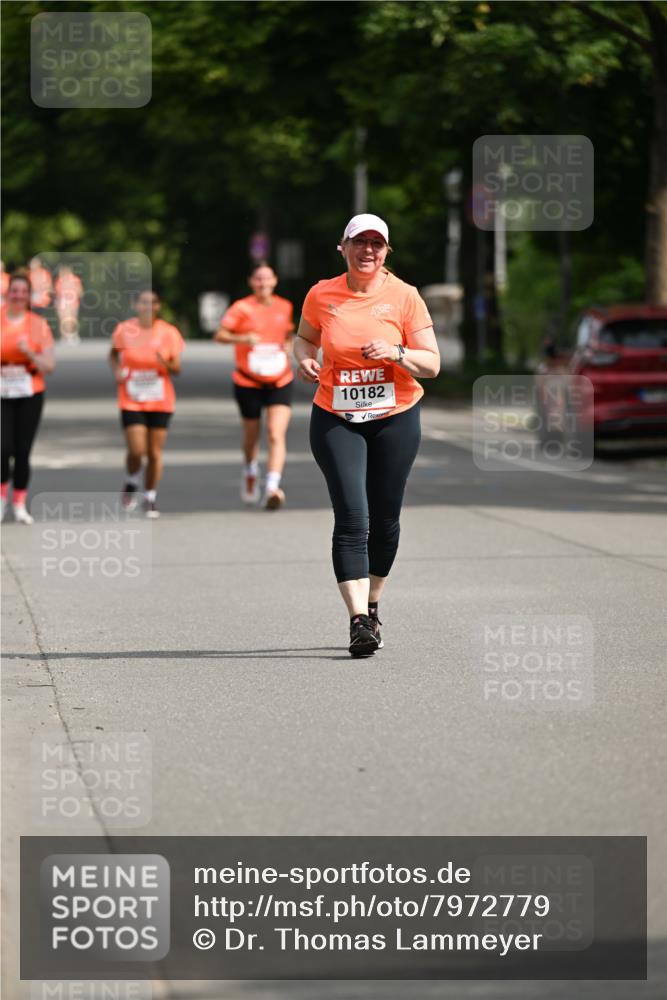 15.06.2025 - REWE Women's Run Dr. Thomas Lammeyer http://msf.ph/oto/7972779 15.06.2025 10:02:41 Laufen 10182 meine-sportfotos.de