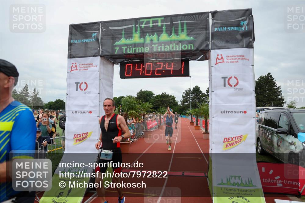 15.06.2025 - 7 Türme Triathlon Michael Strokosch http://msf.ph/oto/7972822 15.06.2025 14:02:40 Ziel 371, 504, 793 meine-sportfotos.de