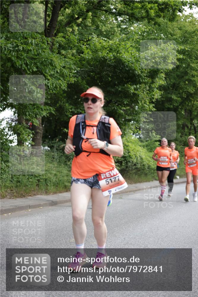 15.06.2025 - REWE Women's Run Jannik Wohlers http://msf.ph/oto/7972841 15.06.2025 10:07:33 Laufen 5177, 5006, 5428 meine-sportfotos.de
