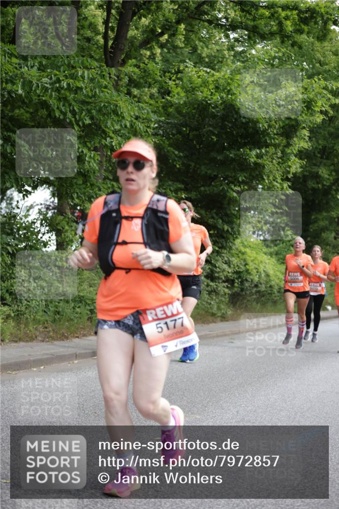15.06.2025 - REWE Women's Run Jannik Wohlers http://msf.ph/oto/7972857 15.06.2025 10:07:33 Laufen 5177, 5006, 5015 meine-sportfotos.de