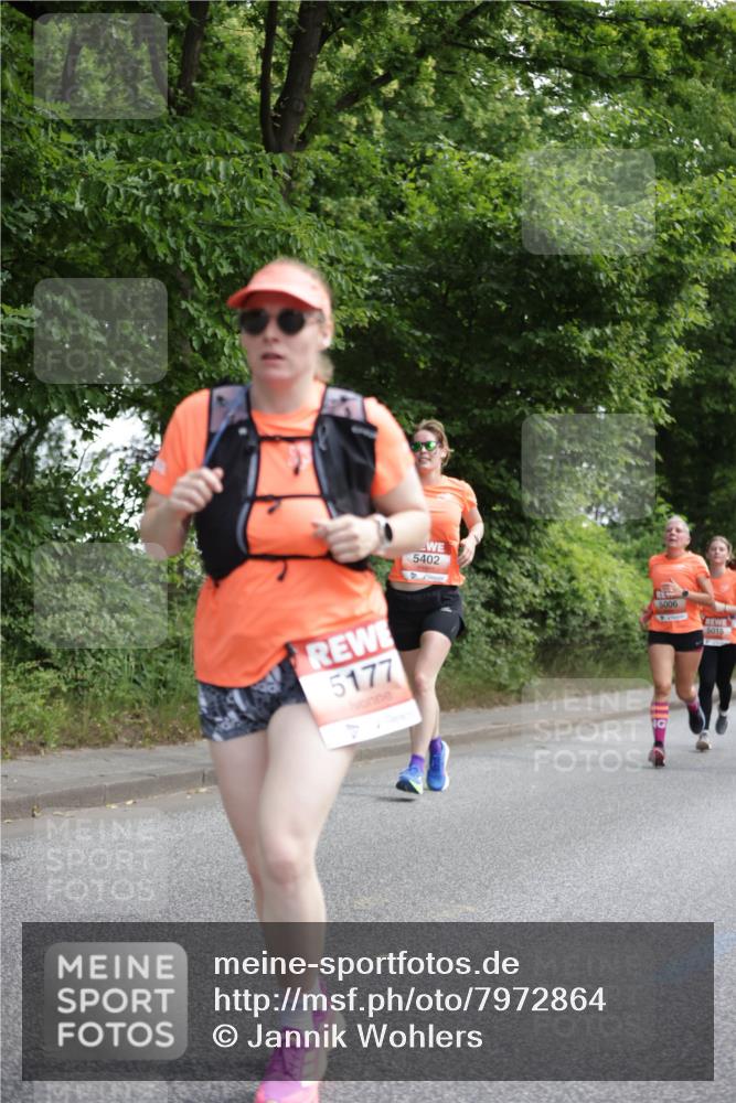 15.06.2025 - REWE Women's Run Jannik Wohlers http://msf.ph/oto/7972864 15.06.2025 10:07:33 Laufen 5177, 5402, 5006, 5015 meine-sportfotos.de