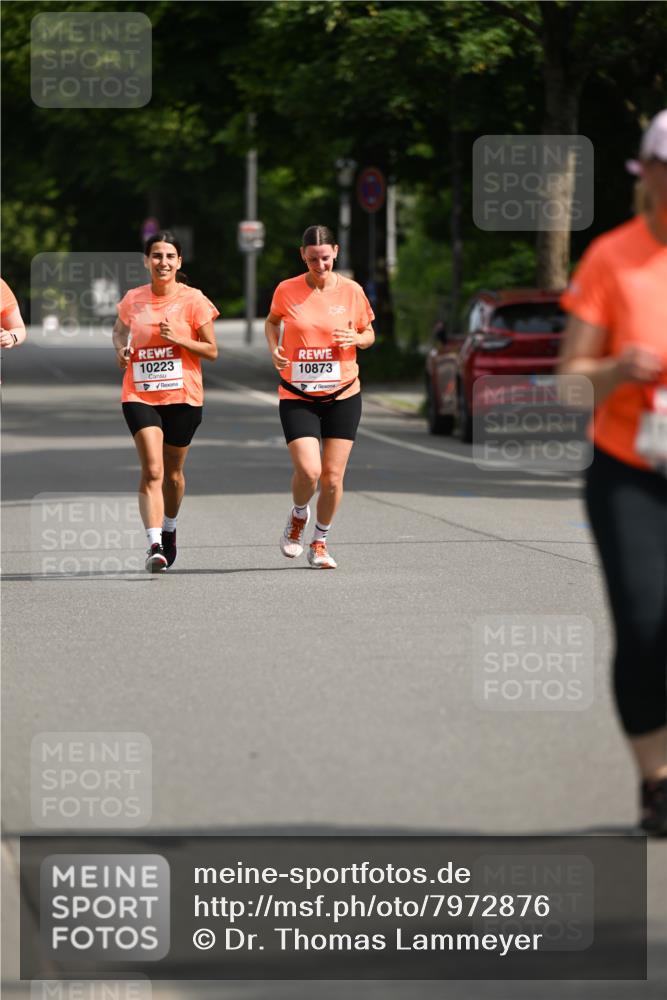 15.06.2025 - REWE Women's Run Dr. Thomas Lammeyer http://msf.ph/oto/7972876 15.06.2025 10:02:45 Laufen 3, 10223, 10873 meine-sportfotos.de