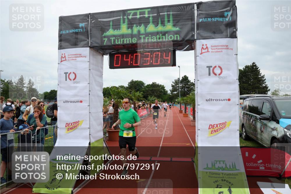 15.06.2025 - 7 Türme Triathlon Michael Strokosch http://msf.ph/oto/7972917 15.06.2025 14:03:04 Ziel 727, 786, 1003 meine-sportfotos.de