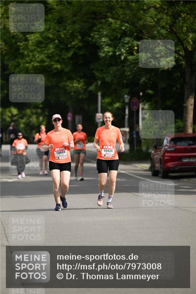 15.06.2025 - REWE Women's Run Dr. Thomas Lammeyer http://msf.ph/oto/7973008 15.06.2025 10:03:20 Laufen 10689, 10420 meine-sportfotos.de