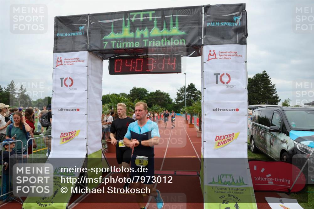 15.06.2025 - 7 Türme Triathlon Michael Strokosch http://msf.ph/oto/7973012 15.06.2025 14:03:14 Ziel 366, 571, 709, 1060, 1088 meine-sportfotos.de