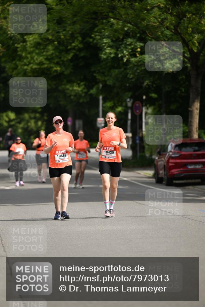 15.06.2025 - REWE Women's Run Dr. Thomas Lammeyer http://msf.ph/oto/7973013 15.06.2025 10:03:20 Laufen 10689, 10420 meine-sportfotos.de