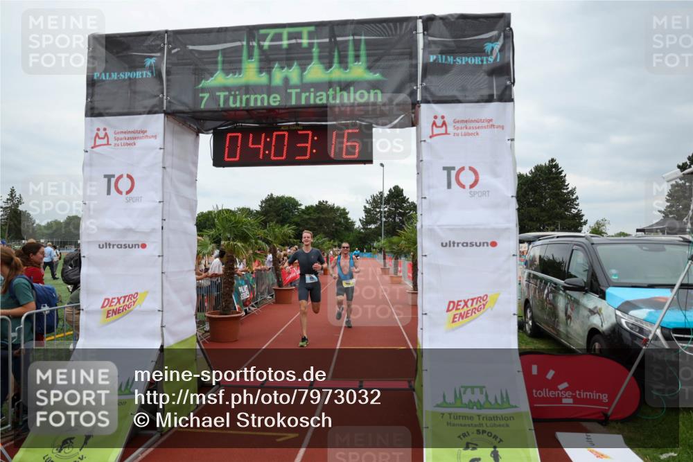 15.06.2025 - 7 Türme Triathlon Michael Strokosch http://msf.ph/oto/7973032 15.06.2025 14:03:16 Ziel 366, 571, 709, 1060, 1088 meine-sportfotos.de