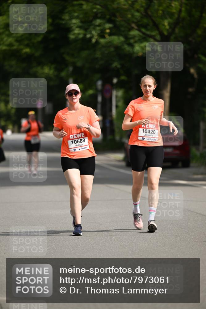 15.06.2025 - REWE Women's Run Dr. Thomas Lammeyer http://msf.ph/oto/7973061 15.06.2025 10:03:25 Laufen 10689, 10420 meine-sportfotos.de