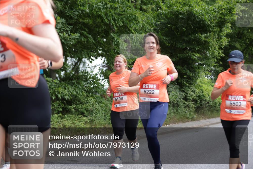 15.06.2025 - REWE Women's Run Jannik Wohlers http://msf.ph/oto/7973129 15.06.2025 10:07:45 Laufen 3, 5199, 5222, 5503 meine-sportfotos.de