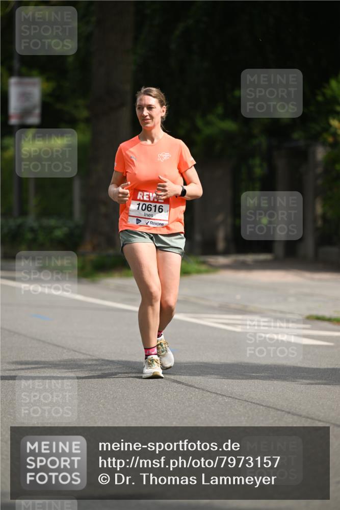 15.06.2025 - REWE Women's Run Dr. Thomas Lammeyer http://msf.ph/oto/7973157 15.06.2025 10:03:38 Laufen 10616 meine-sportfotos.de