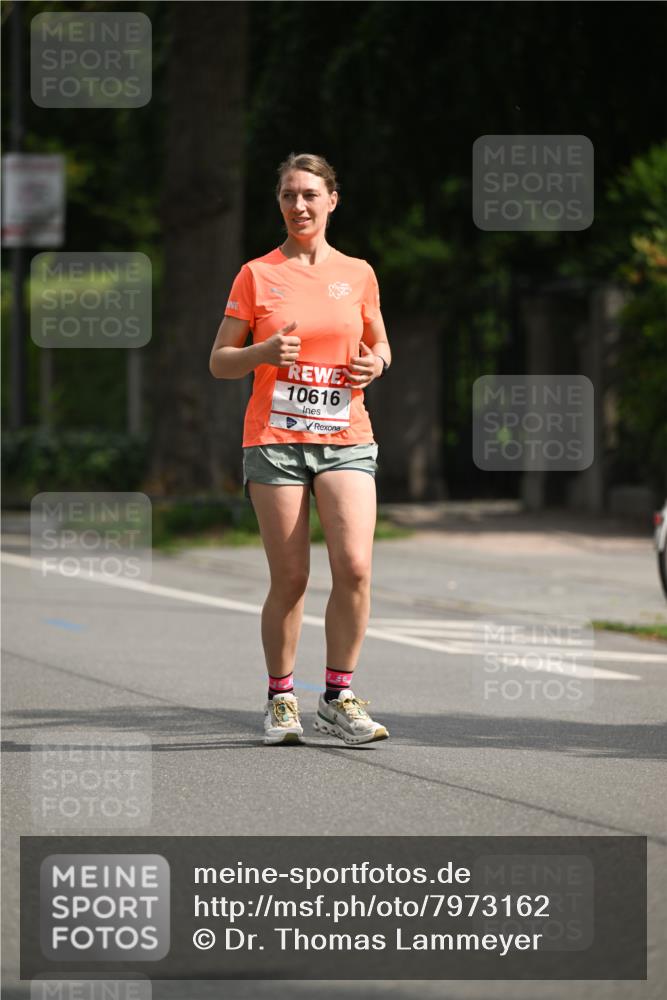 15.06.2025 - REWE Women's Run Dr. Thomas Lammeyer http://msf.ph/oto/7973162 15.06.2025 10:03:38 Laufen 10616 meine-sportfotos.de