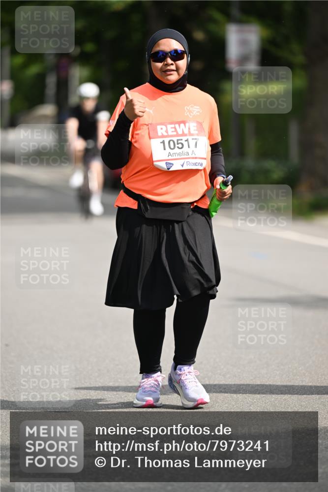 15.06.2025 - REWE Women's Run Dr. Thomas Lammeyer http://msf.ph/oto/7973241 15.06.2025 10:03:41 Laufen 10517 meine-sportfotos.de