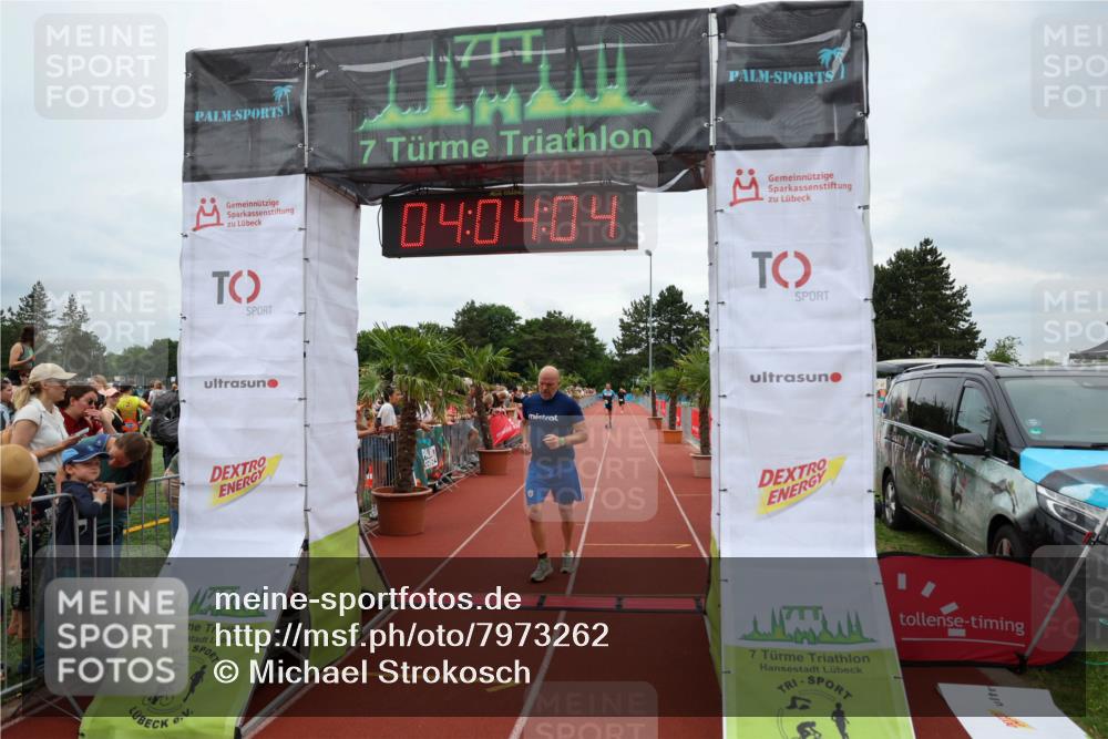 15.06.2025 - 7 Türme Triathlon Michael Strokosch http://msf.ph/oto/7973262 15.06.2025 14:04:04 Ziel 192, 1180 meine-sportfotos.de