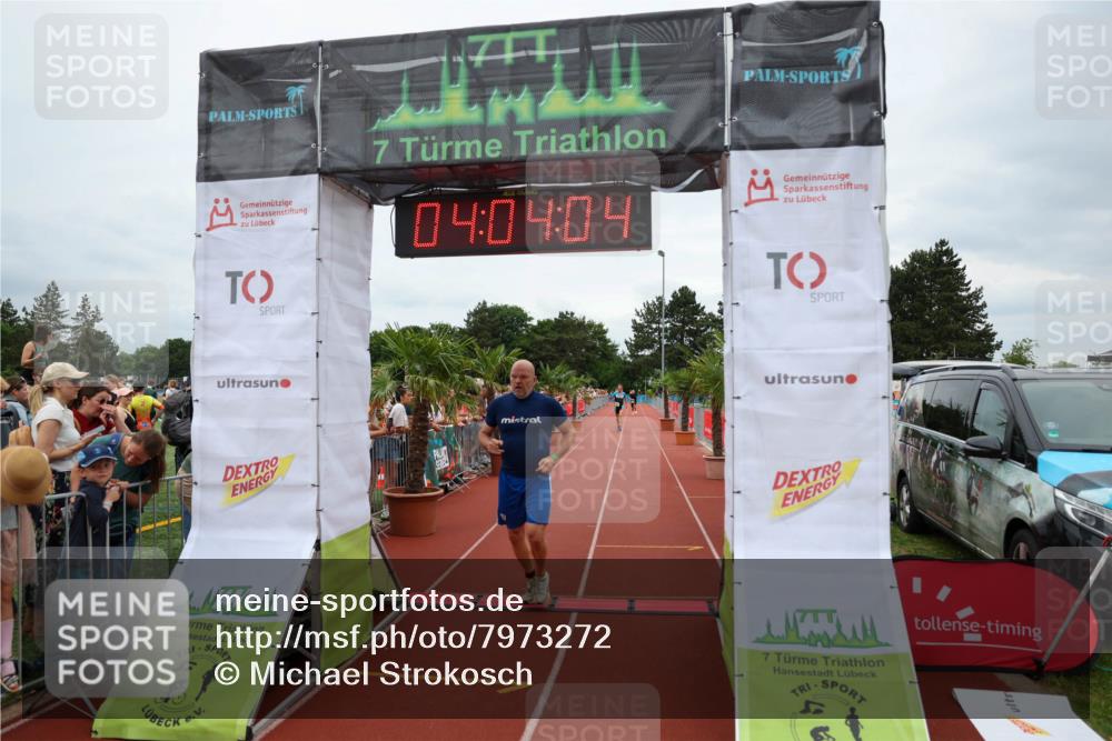 15.06.2025 - 7 Türme Triathlon Michael Strokosch http://msf.ph/oto/7973272 15.06.2025 14:04:04 Ziel 192, 1180 meine-sportfotos.de