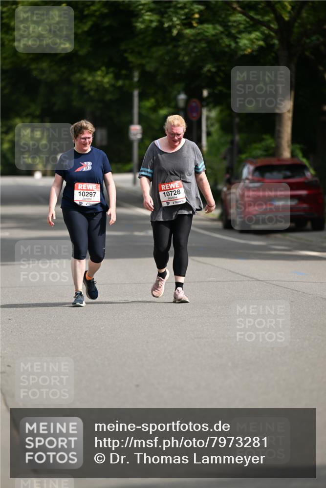 15.06.2025 - REWE Women's Run Dr. Thomas Lammeyer http://msf.ph/oto/7973281 15.06.2025 10:03:53 Laufen 10297, 10728 meine-sportfotos.de