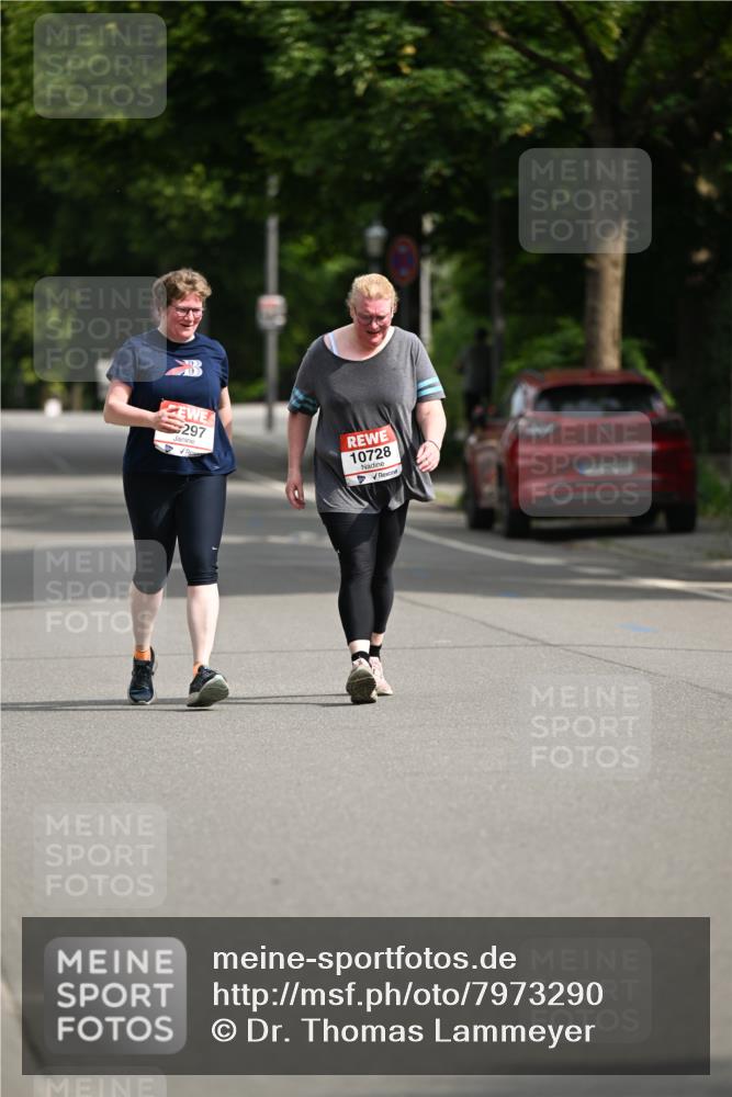 15.06.2025 - REWE Women's Run Dr. Thomas Lammeyer http://msf.ph/oto/7973290 15.06.2025 10:03:53 Laufen 10728 meine-sportfotos.de