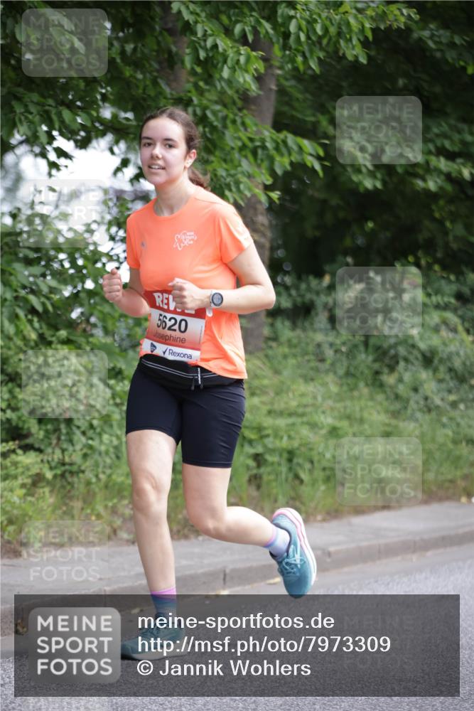 15.06.2025 - REWE Women's Run Jannik Wohlers http://msf.ph/oto/7973309 15.06.2025 10:07:58 Laufen 5620 meine-sportfotos.de
