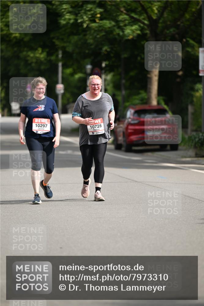 15.06.2025 - REWE Women's Run Dr. Thomas Lammeyer http://msf.ph/oto/7973310 15.06.2025 10:03:54 Laufen 10297, 10728 meine-sportfotos.de