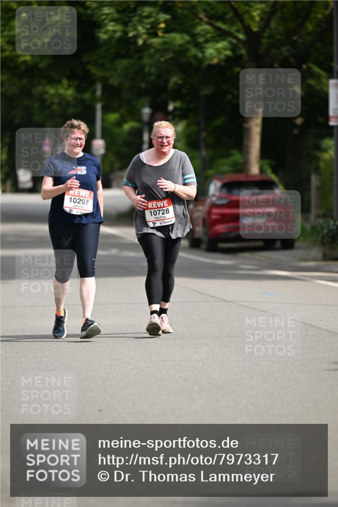 15.06.2025 - REWE Women's Run Dr. Thomas Lammeyer http://msf.ph/oto/7973317 15.06.2025 10:03:54 Laufen 10297, 10728 meine-sportfotos.de