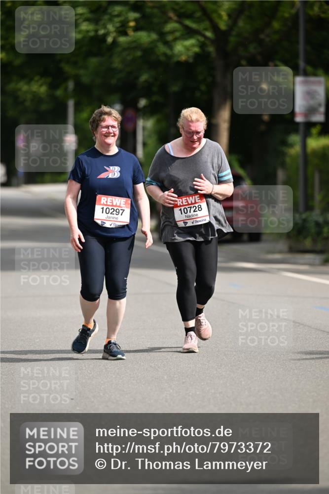 15.06.2025 - REWE Women's Run Dr. Thomas Lammeyer http://msf.ph/oto/7973372 15.06.2025 10:03:56 Laufen 10297, 10728 meine-sportfotos.de