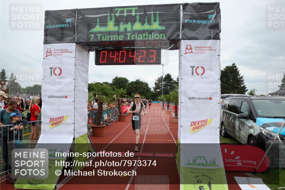 15.06.2025 - 7 Türme Triathlon Michael Strokosch http://msf.ph/oto/7973374 15.06.2025 14:04:23 Ziel 605, 988 meine-sportfotos.de