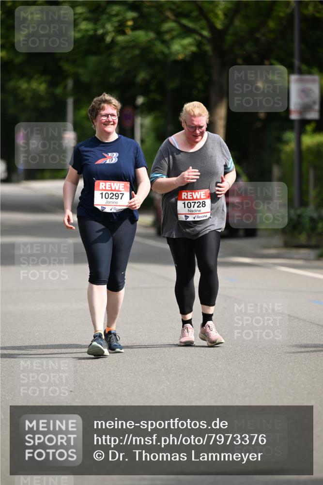 15.06.2025 - REWE Women's Run Dr. Thomas Lammeyer http://msf.ph/oto/7973376 15.06.2025 10:03:56 Laufen 10297, 10728 meine-sportfotos.de