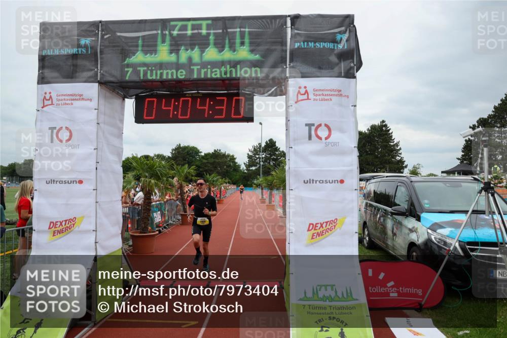 15.06.2025 - 7 Türme Triathlon Michael Strokosch http://msf.ph/oto/7973404 15.06.2025 14:04:30 Ziel 605, 988, 1169 meine-sportfotos.de