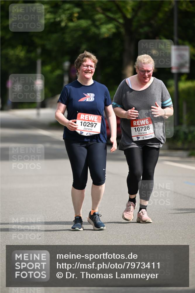 15.06.2025 - REWE Women's Run Dr. Thomas Lammeyer http://msf.ph/oto/7973411 15.06.2025 10:03:57 Laufen 10297, 10728 meine-sportfotos.de