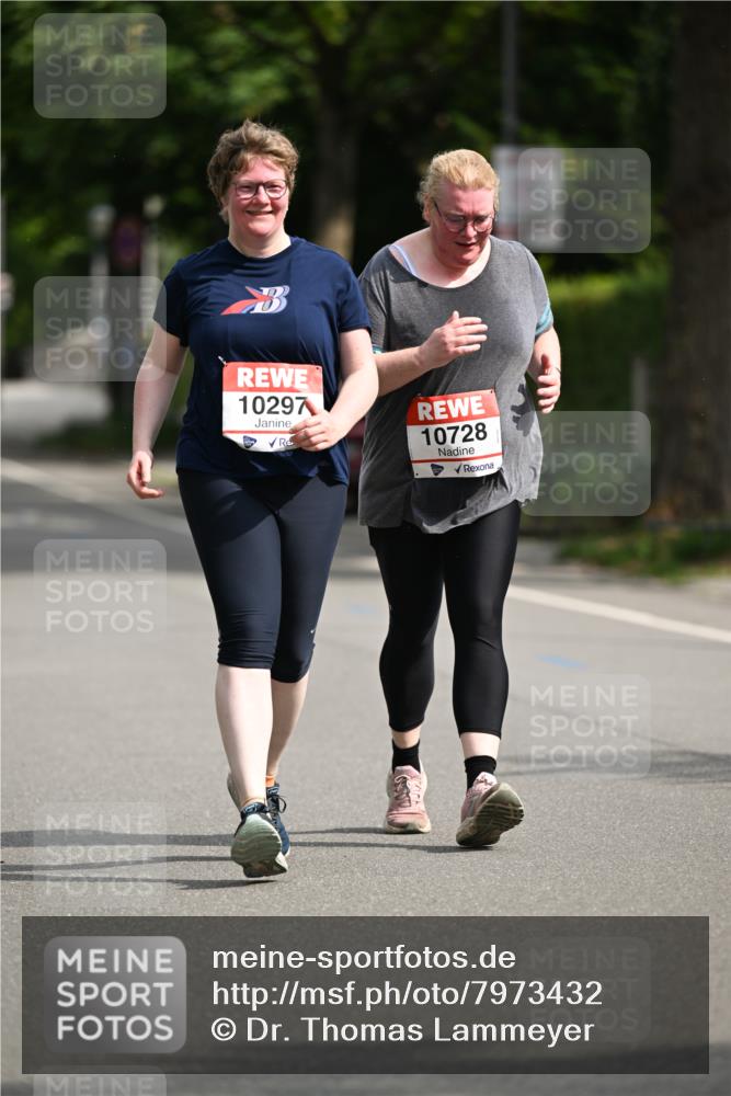 15.06.2025 - REWE Women's Run Dr. Thomas Lammeyer http://msf.ph/oto/7973432 15.06.2025 10:03:58 Laufen 10297, 10728 meine-sportfotos.de