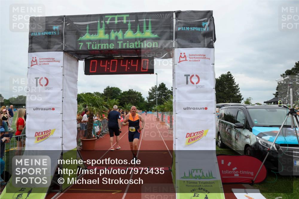 15.06.2025 - 7 Türme Triathlon Michael Strokosch http://msf.ph/oto/7973435 15.06.2025 14:04:40 Ziel 1106 meine-sportfotos.de