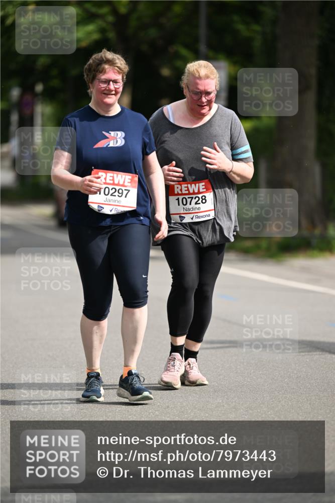 15.06.2025 - REWE Women's Run Dr. Thomas Lammeyer http://msf.ph/oto/7973443 15.06.2025 10:03:58 Laufen 0297, 10728 meine-sportfotos.de