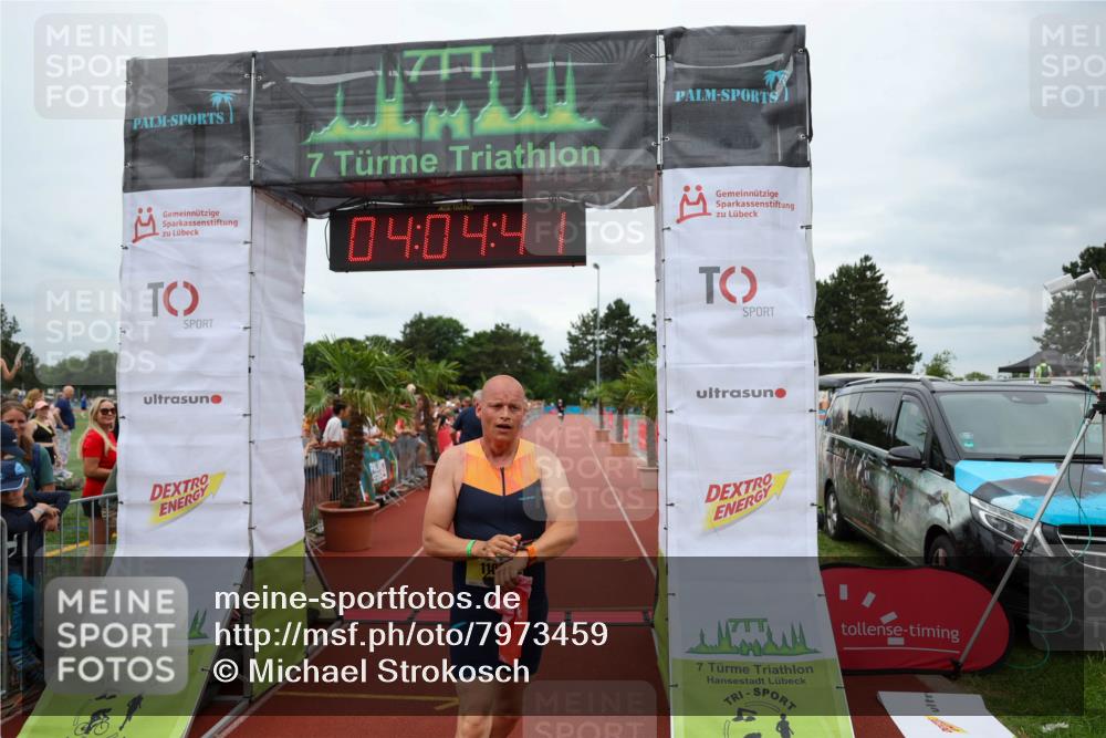 15.06.2025 - 7 Türme Triathlon Michael Strokosch http://msf.ph/oto/7973459 15.06.2025 14:04:41 Ziel 1106 meine-sportfotos.de