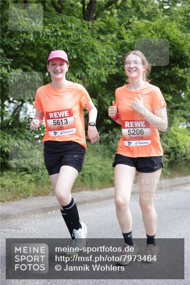 15.06.2025 - REWE Women's Run Jannik Wohlers http://msf.ph/oto/7973464 15.06.2025 10:08:08 Laufen 5613, 5206 meine-sportfotos.de