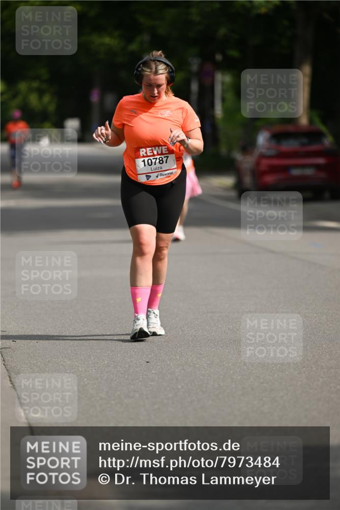 15.06.2025 - REWE Women's Run Dr. Thomas Lammeyer http://msf.ph/oto/7973484 15.06.2025 10:04:47 Laufen 10787 meine-sportfotos.de