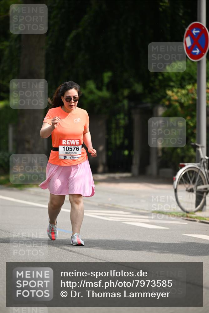 15.06.2025 - REWE Women's Run Dr. Thomas Lammeyer http://msf.ph/oto/7973585 15.06.2025 10:04:55 Laufen 10576 meine-sportfotos.de