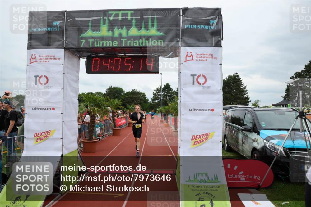 15.06.2025 - 7 Türme Triathlon Michael Strokosch http://msf.ph/oto/7973646 15.06.2025 14:05:13 Ziel 465, 1097 meine-sportfotos.de