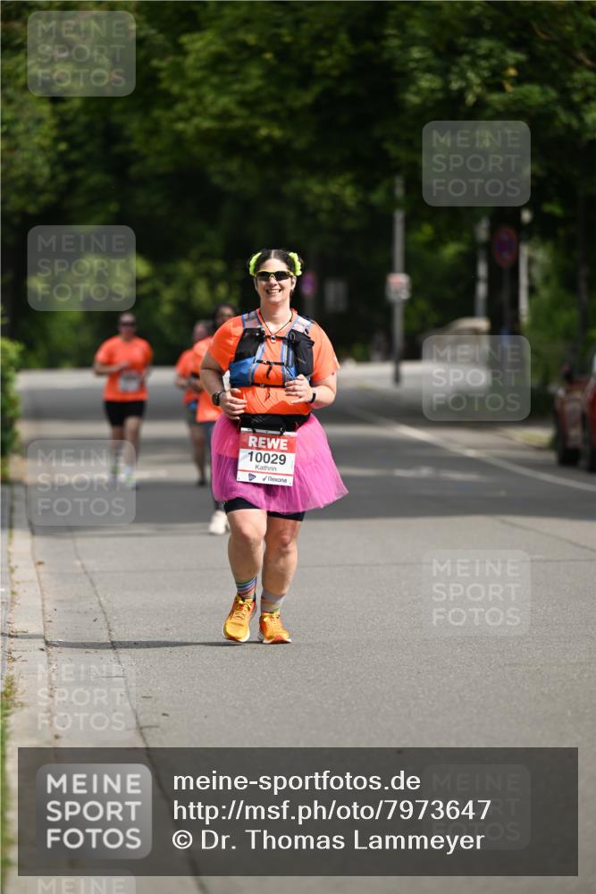 15.06.2025 - REWE Women's Run Dr. Thomas Lammeyer http://msf.ph/oto/7973647 15.06.2025 10:05:34 Laufen 10029 meine-sportfotos.de