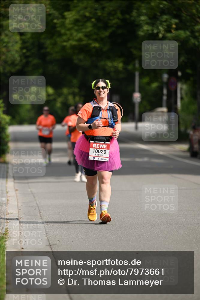 15.06.2025 - REWE Women's Run Dr. Thomas Lammeyer http://msf.ph/oto/7973661 15.06.2025 10:05:35 Laufen 10029 meine-sportfotos.de