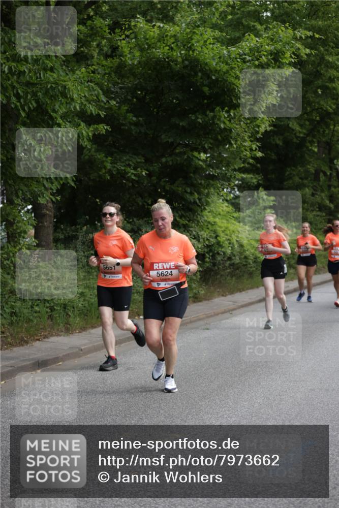 15.06.2025 - REWE Women's Run Jannik Wohlers http://msf.ph/oto/7973662 15.06.2025 10:08:24 Laufen 5624 meine-sportfotos.de